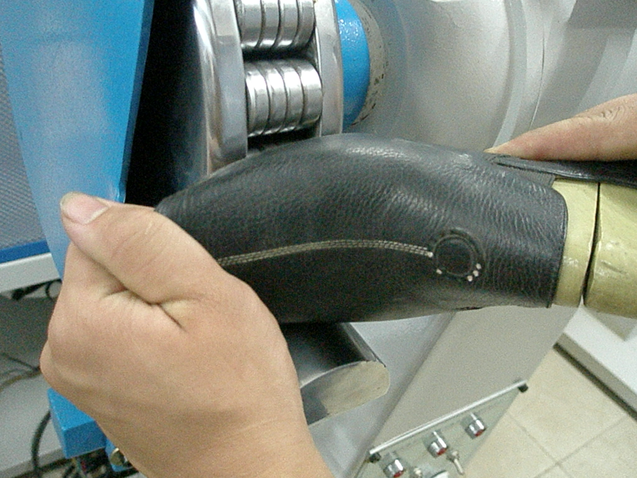 Electric Shoe Pounding Machine Energy Efficiency Footwear Manufacturing Machine