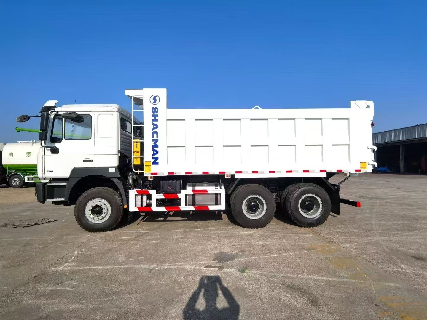 Shacman Dump Truck F3000/F2000 6X4 8X4 Tipper Truck with WEICHAI Engine 30/40/50/70Tons Customizable