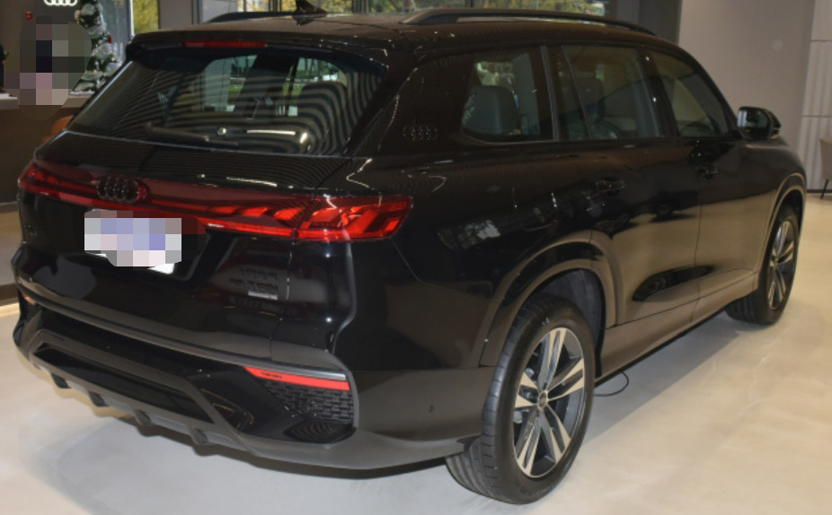 AUDI Q6 2022 45 TFSI quattro QIYUN type flying riding suit 5 Door 7 seats middle-large SUV