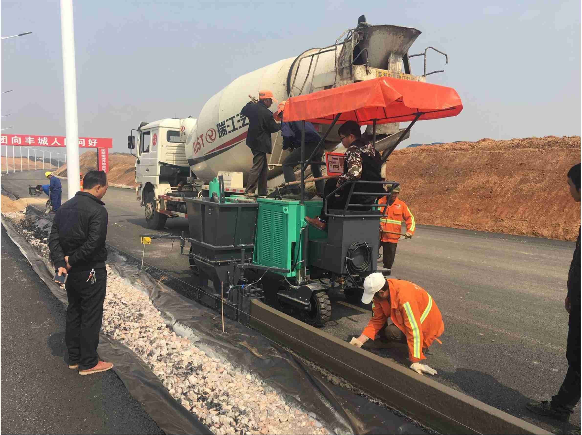Tracked Concrete Slip Form Paver SMC-521A Slip Form Machine