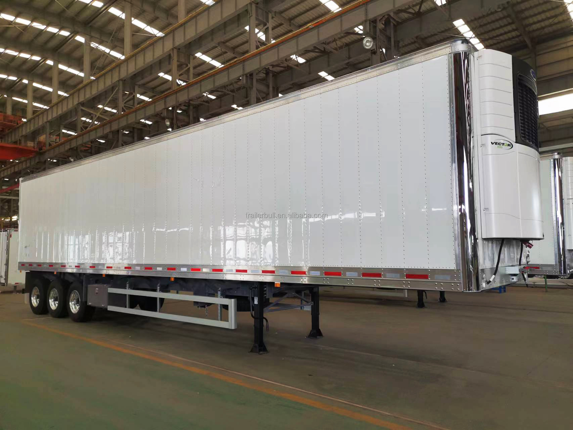 Carbon Steel/Aluminum Chassis Aluminum Structural PUR Foaming Box Body Semi Trailer