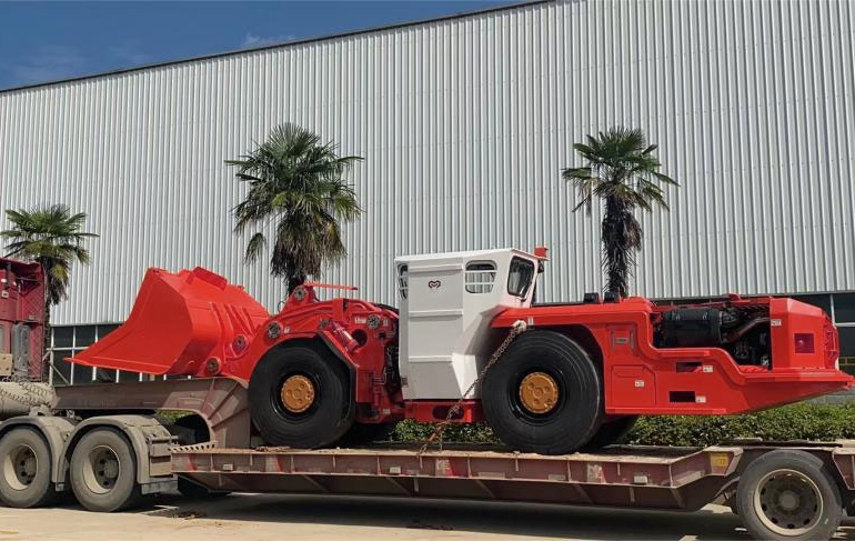 Electric Underground Loader Battery LHD Scooptram Mining Equipment