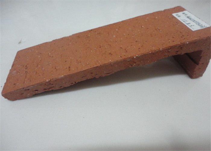 Turned Color Quoin Corner Blocks For Bricklaying For Railway Station