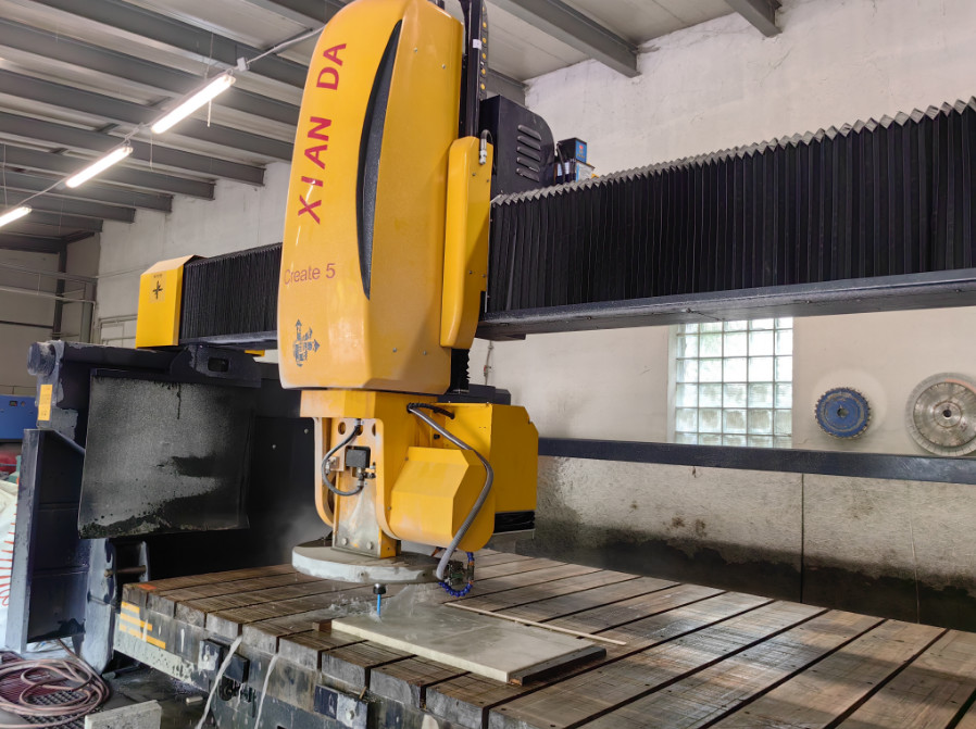 5 Axis CNC Bridge Cutting Machine For 3D Special-Shaped