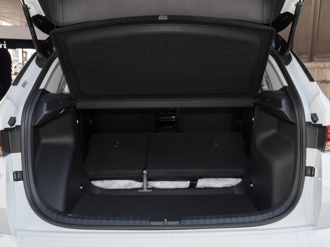 Komic GT 1.5L Edition Premium Version gasoline car Small SUV 109 hp L4 Openable panoramic sunroof