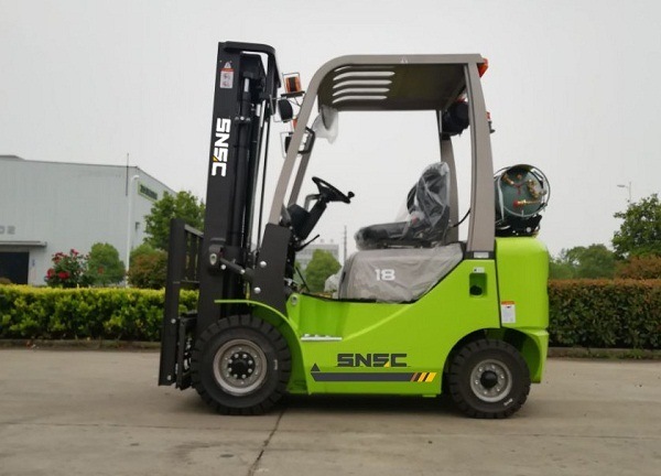 Chariot Elevateur Gaz 1.8t Propane Forklift