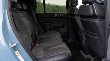 FangChengBao 5 - rear seats