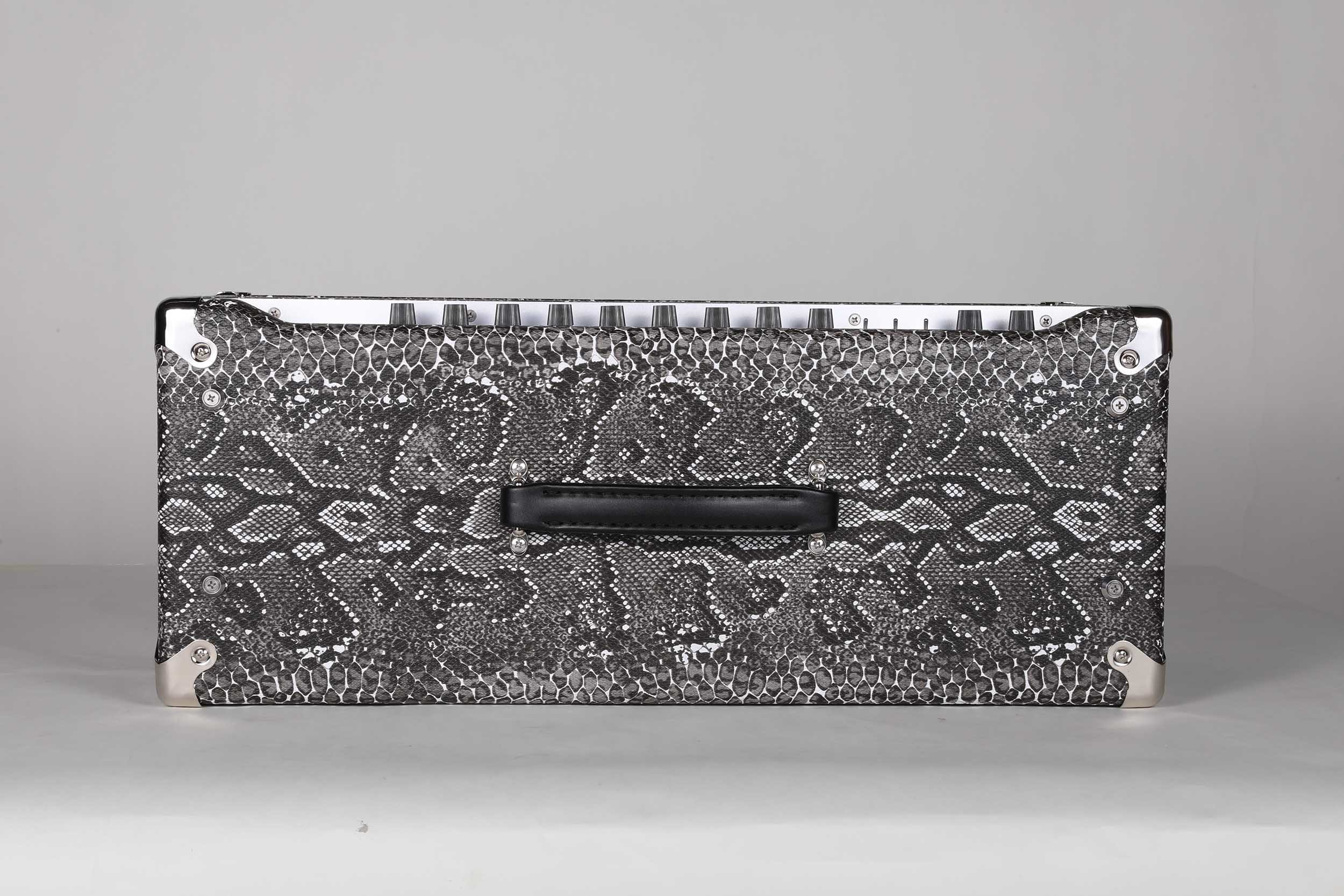 Custom SSS Steel String Singer Tone Deluxe Handwired Guitar Amp Head 100W with Imported Snake Tolex Vox Grill Cloth