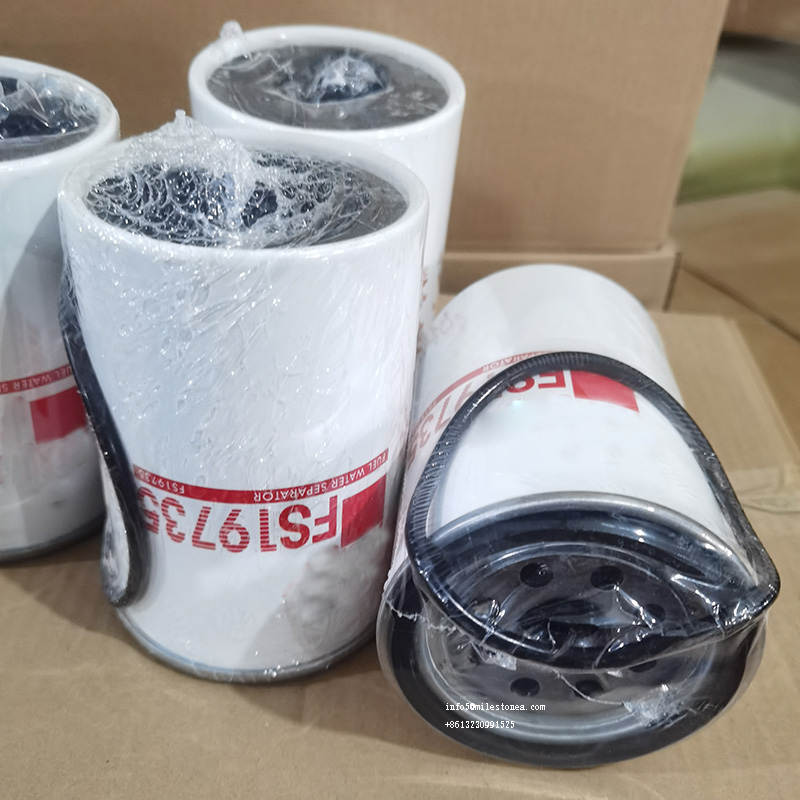 Fuel water separator FS19735 fuel filter FS19735