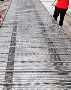 Quality Customized Food Grade 304 SS Wire Mesh Conveyor Belt Metal Chain Link wholesale