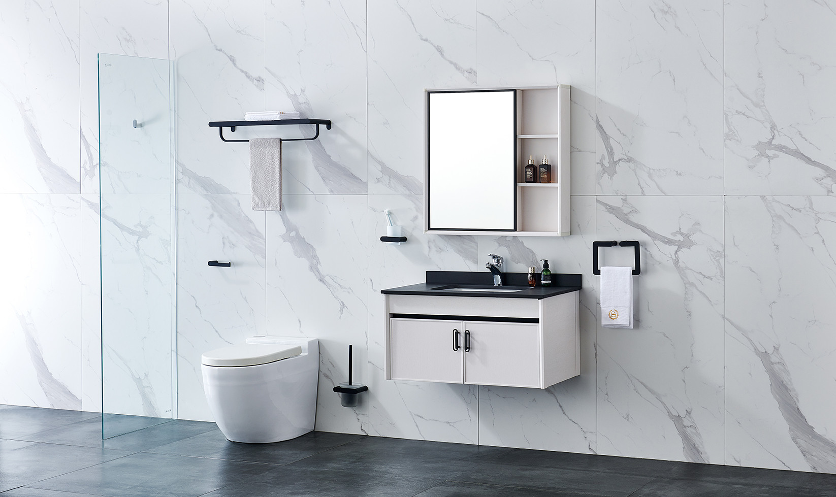 Hotel Bathroom Hardware Sets Black Wall Mounted Polished Mirror