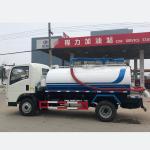 120hp Vacuum Sewage Suction Truck Sinotruk HOWO 4m3 90km/H