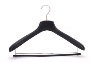 Quality Betterall Curved Contour Wood Suit Hanger with Locking Bar wholesale