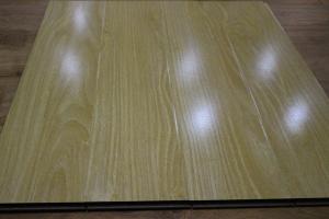 Quality 8mm high gloss laminate wood flooring wholesale