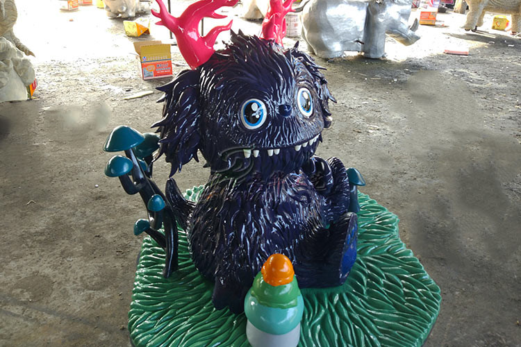 Sun Proof Custom Fiberglass Products / Yellow Spongebob Squarepants For Playground