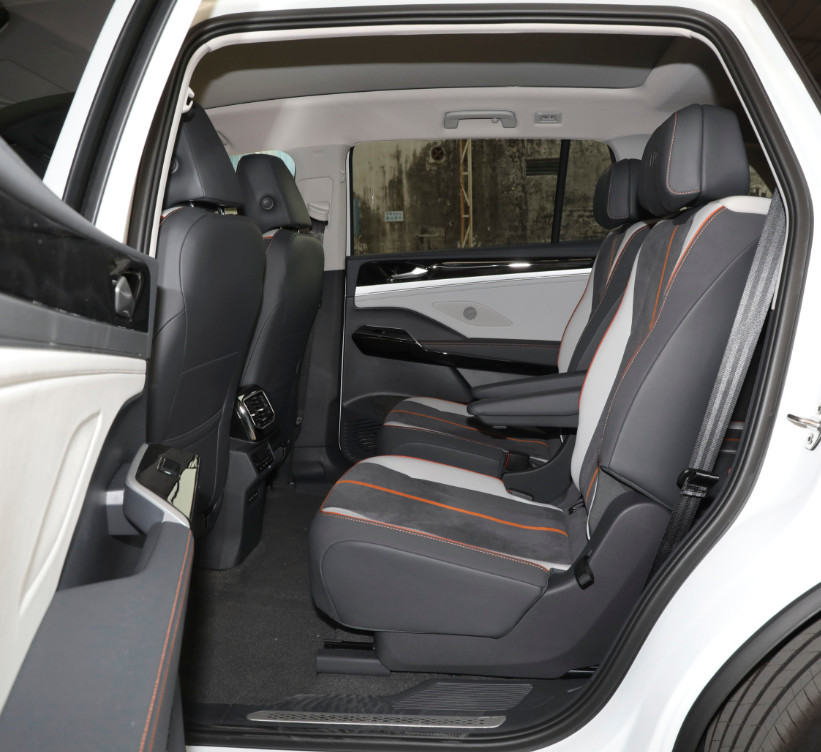 Pure Electric Volkswagen ID.6 CROZZ 2022 High Performance PRIME Model 6 seats SUV