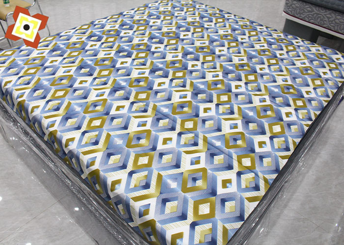 Gold Powder Dispersed Warp Knitted Printed Fabric 100% Polyester