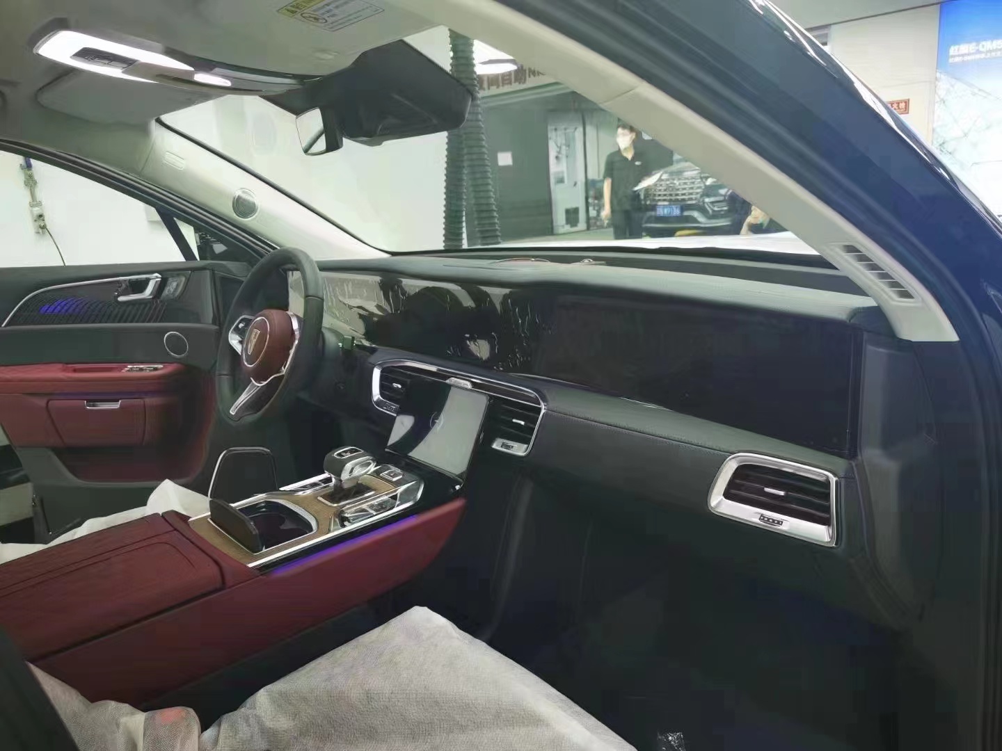 2022 top supply Chinese new design new energy car HONG QI E-HS9