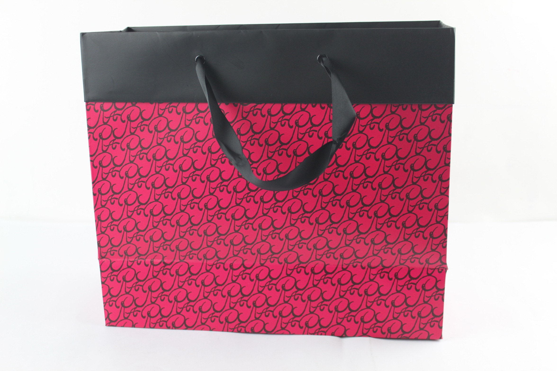 OEM Debossing Clothing Paper Bags
