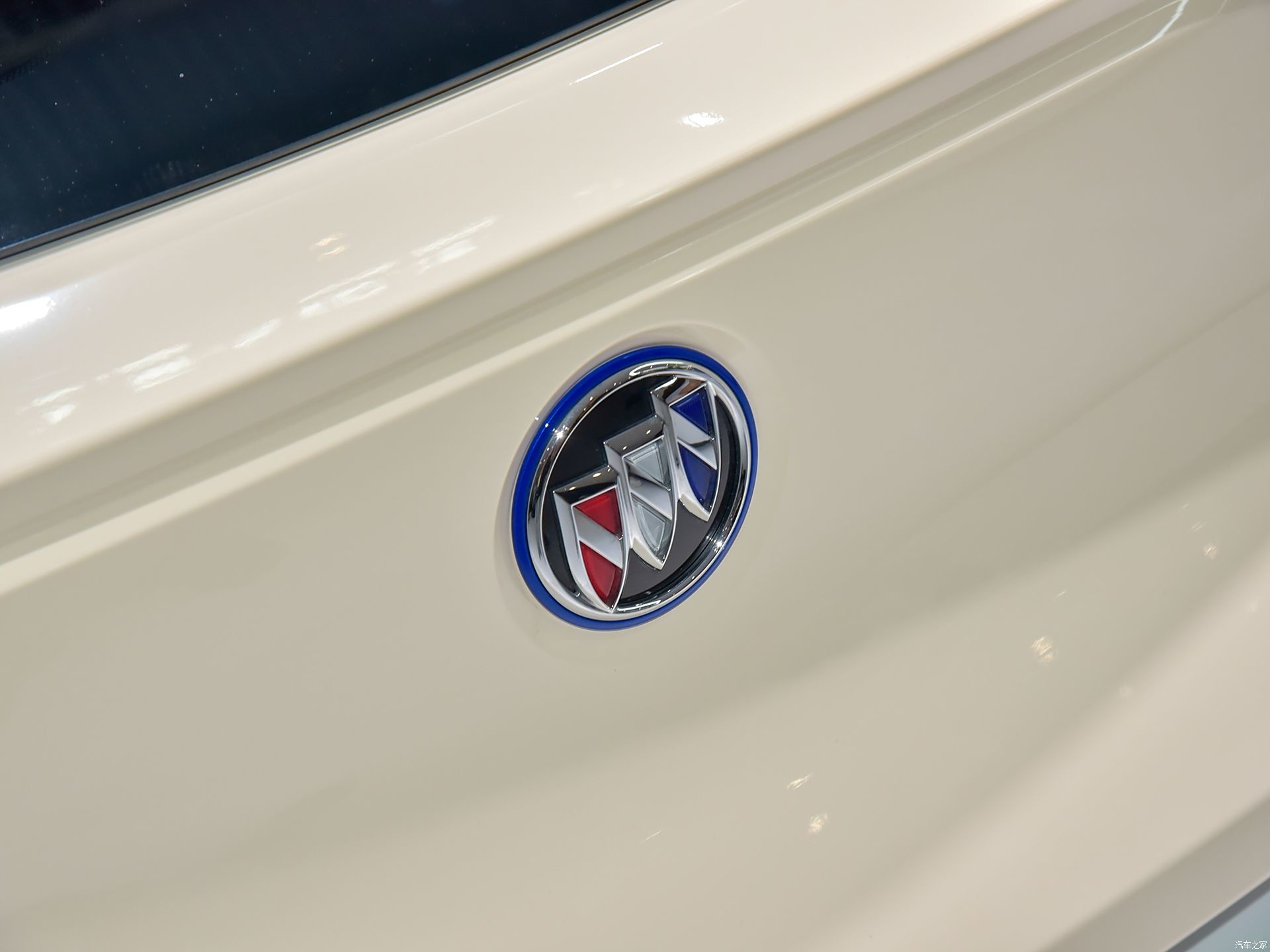 Buick Velite 6, pure electric sedan, range 430KM-450KM. china made joint venture electric car with cheap price.