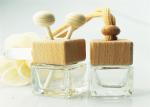 Empty Glass Perfume Bottles Cosmetic Packaging Applied With Wooden Cap