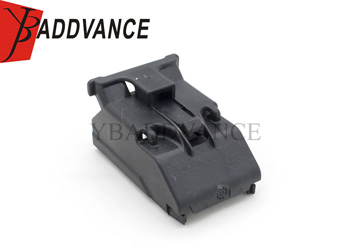 Plastic 2137475-1 Tyco Automotive Connectors Backshell