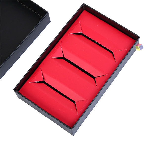 Wholesale Black And Pink Custom Logo Cosmetic Set Paper Lip Gloss Packaging Box Lid And Base Design With Insert