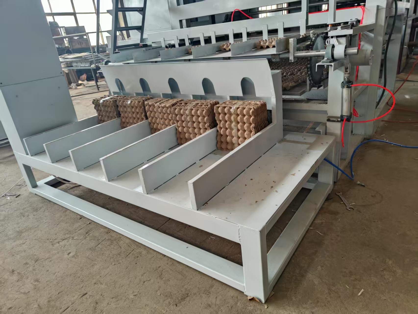 700-5000pcs/H Pulp Moulding Machines Steel Processing Egg Carton Manufacturing Device For Seamless Production
