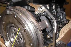 2005- Year AZ1560020577 Engine Flywheel Assembly for SINOTRUK HOWO SHACMAN Weichai Deutz WD615 WD618 Engine Spare Part