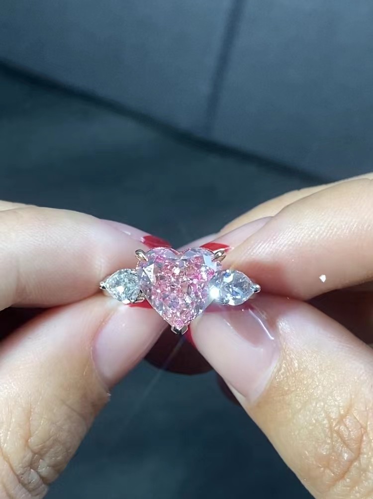Jewelry Design Lab Diamond Jewelry Certified Pink Heart Diamond Custom-Made Fancy Diamond Ring