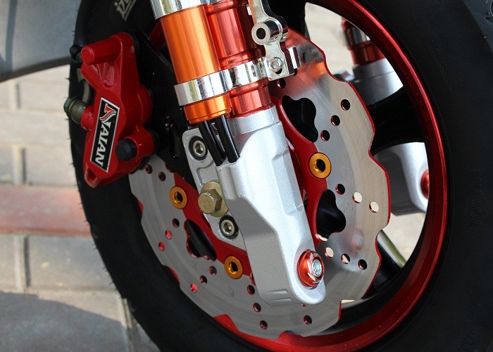 gas motor scooter 50cc 125cc 150cc GY6 engine 139QMB 152QMI 157QMJ front disc rear drum alloy wheel black plastic body