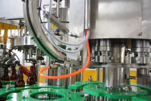 China CE Glass SUS304 500ml Beer Bottle Filling Machine on sale