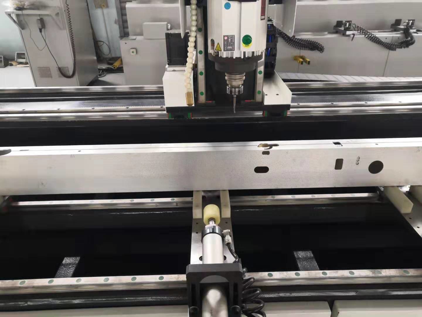 ALUMINIUM MILLING MACHINE DETAILS FROM FACTORY