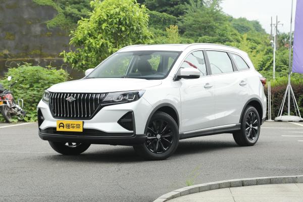 Gasoline Powered SUV Car With Auto Hold Ventilated Disc Brakes Multiple Storage