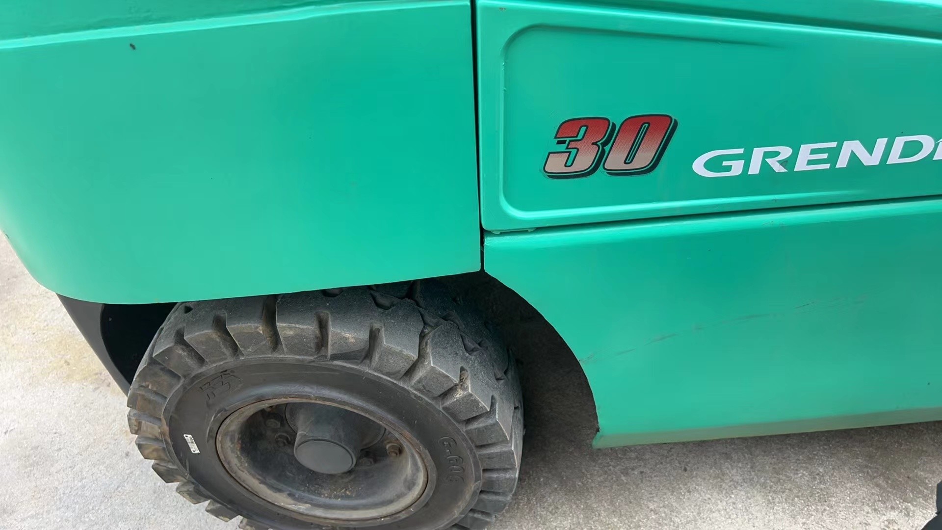 Mitsubishi Forklift 3 Tons Three-Door Frame Raised 4.5 Meters
