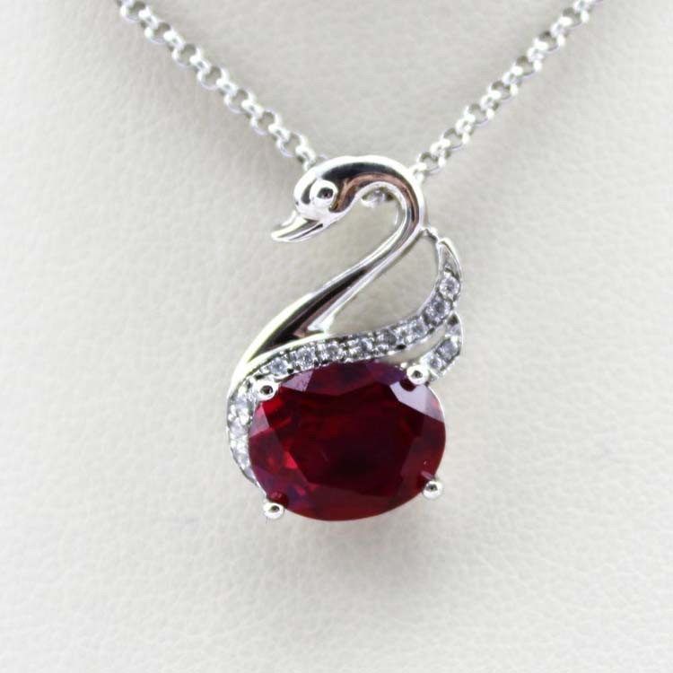 925 Sterling Silver Oval Green Cubic Zircon Swan Pendant Necklace (PSJ090)