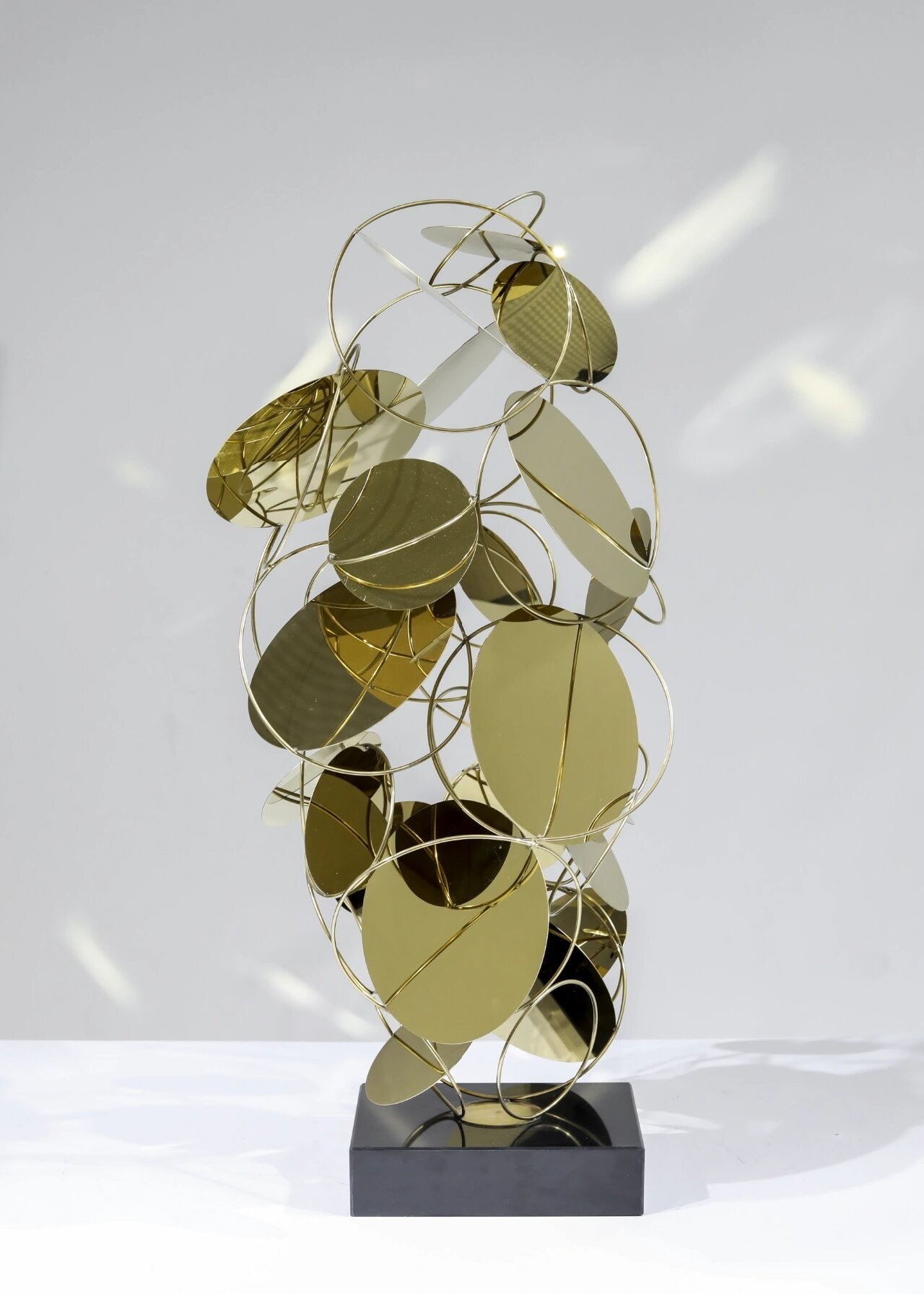 Sweet Design Modern Luxury Stainless Steel Rose Gold Floor Sculpture For Decor