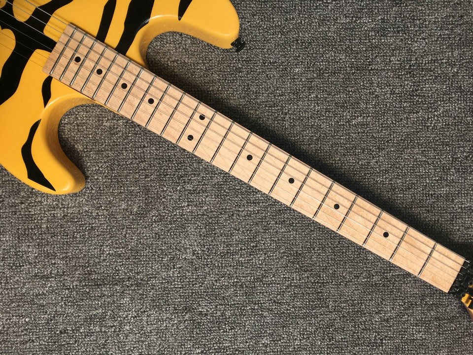 Eddie Van Halen TRIBUTE Electric Guitar