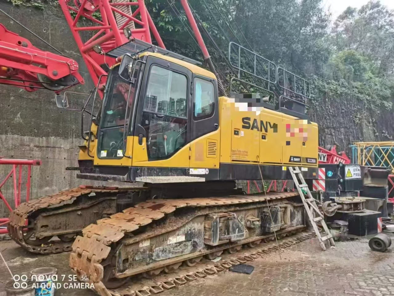 SCC850A 85 Ton Mobile Hydraulic Crawler Crane The Perfect Solution for Heavy Lifting