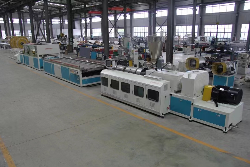 Professional PVC Hollow Sheet Extrusion Line with 38CrMoALA Screw Material