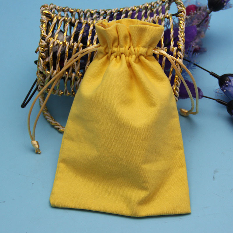 Plain White Gift Packaging Drawstring Bag Closure Type 8 X 10cm Size OEM Service