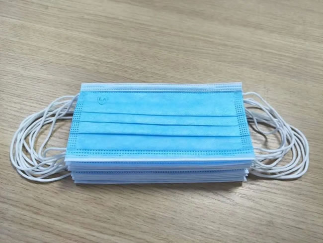 Antivirus Disposable Face Mask With Earloop Surgical Facial Mask Medical Mouth Cover 3 Layers Gauze Respirator