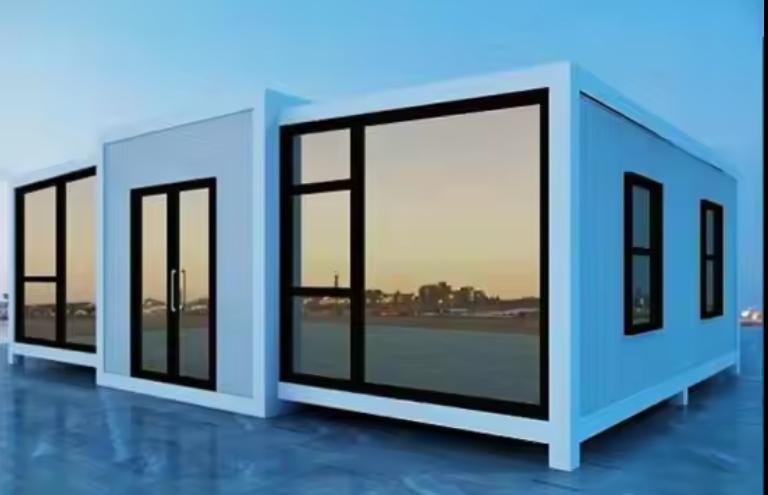 20ft 40ft Prefabricated Mobile Living Container House with Bedroom and Bedroom Design