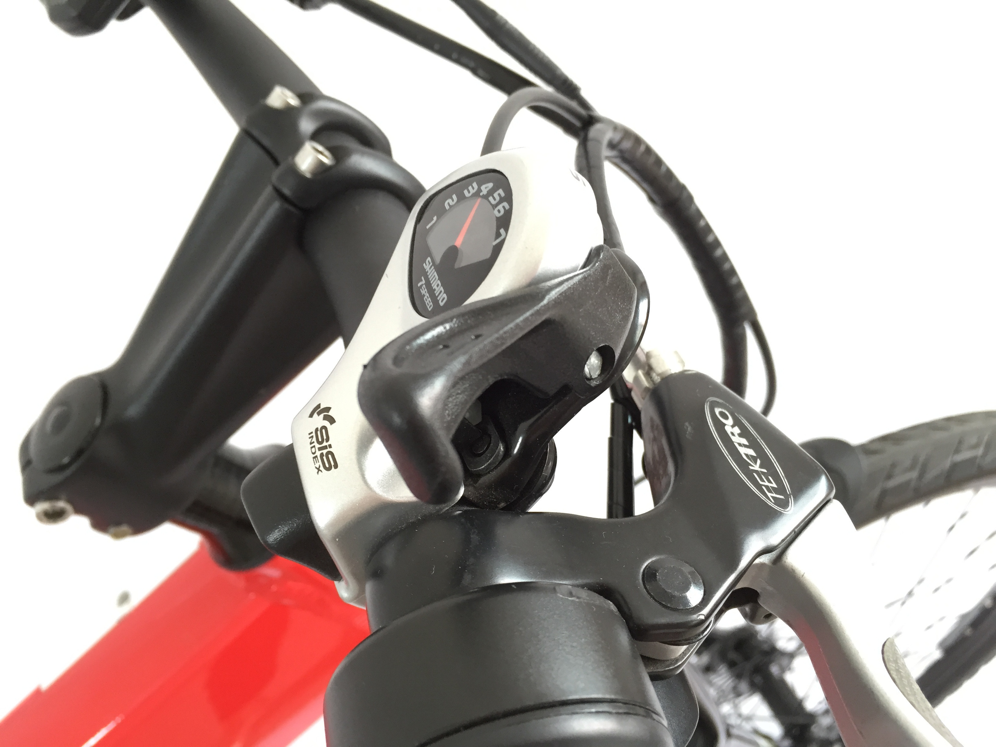 250W Fast Electric City Bike KMC 7 Speed Chain With Sport Seat VELO