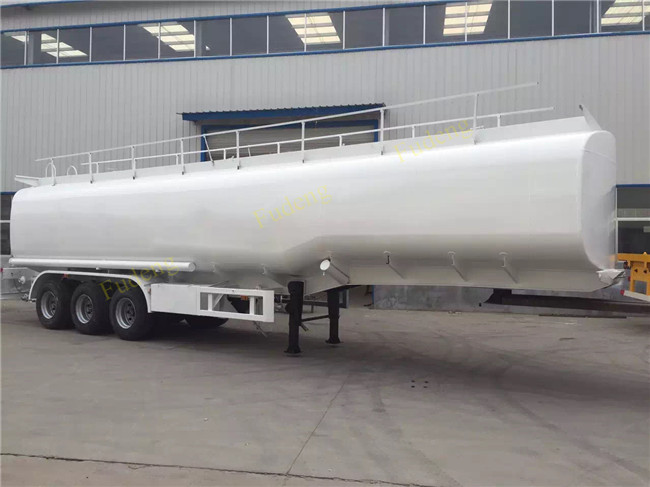Storage Oil Tank Semi Trailer With 4 Compartments / Fuel Tanks Semi Trucks