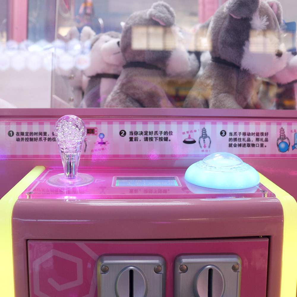 Double Claw Crane Machine Pink Arcade Prize Cabinet Type Color Customized
