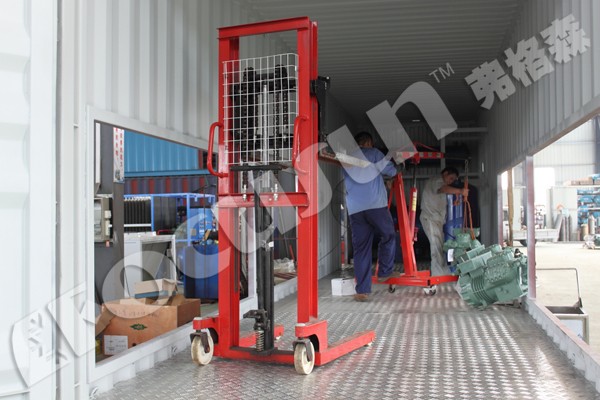 40ft Containerized 20TPD Block Ice Machine with 2.7kw 124.3kw Power 11800*2300*1900mm
