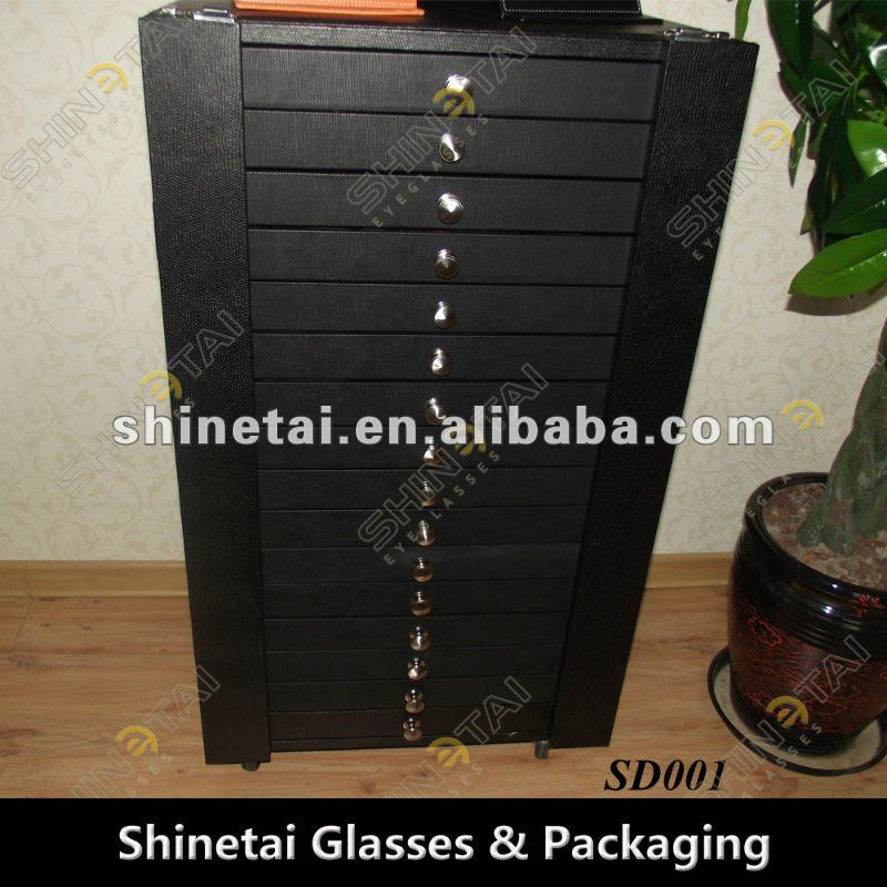 New Model Eyewear Displays Cabinet With Lock