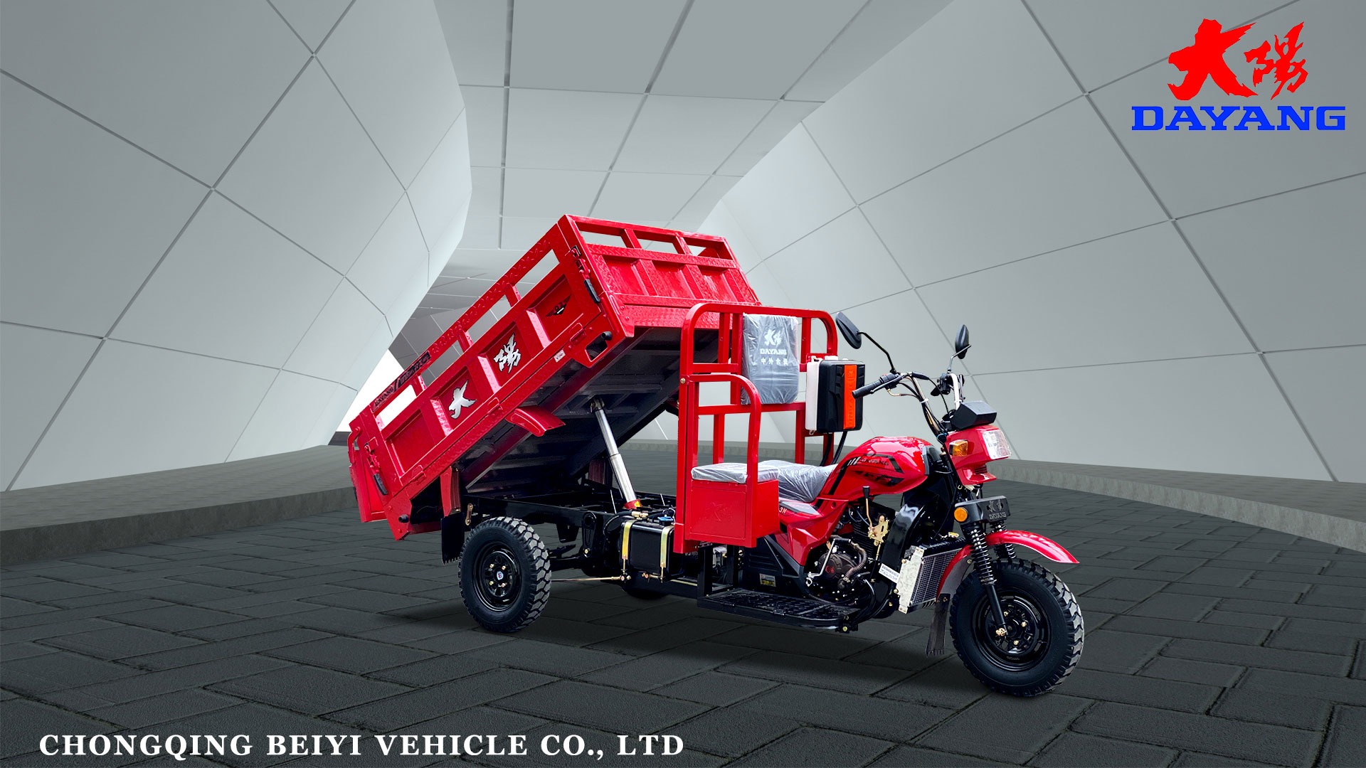 250CC Closed Box Three Wheel Cargo Motorcycle 1200kg Loading Capacity 5.0-12 Tire Size