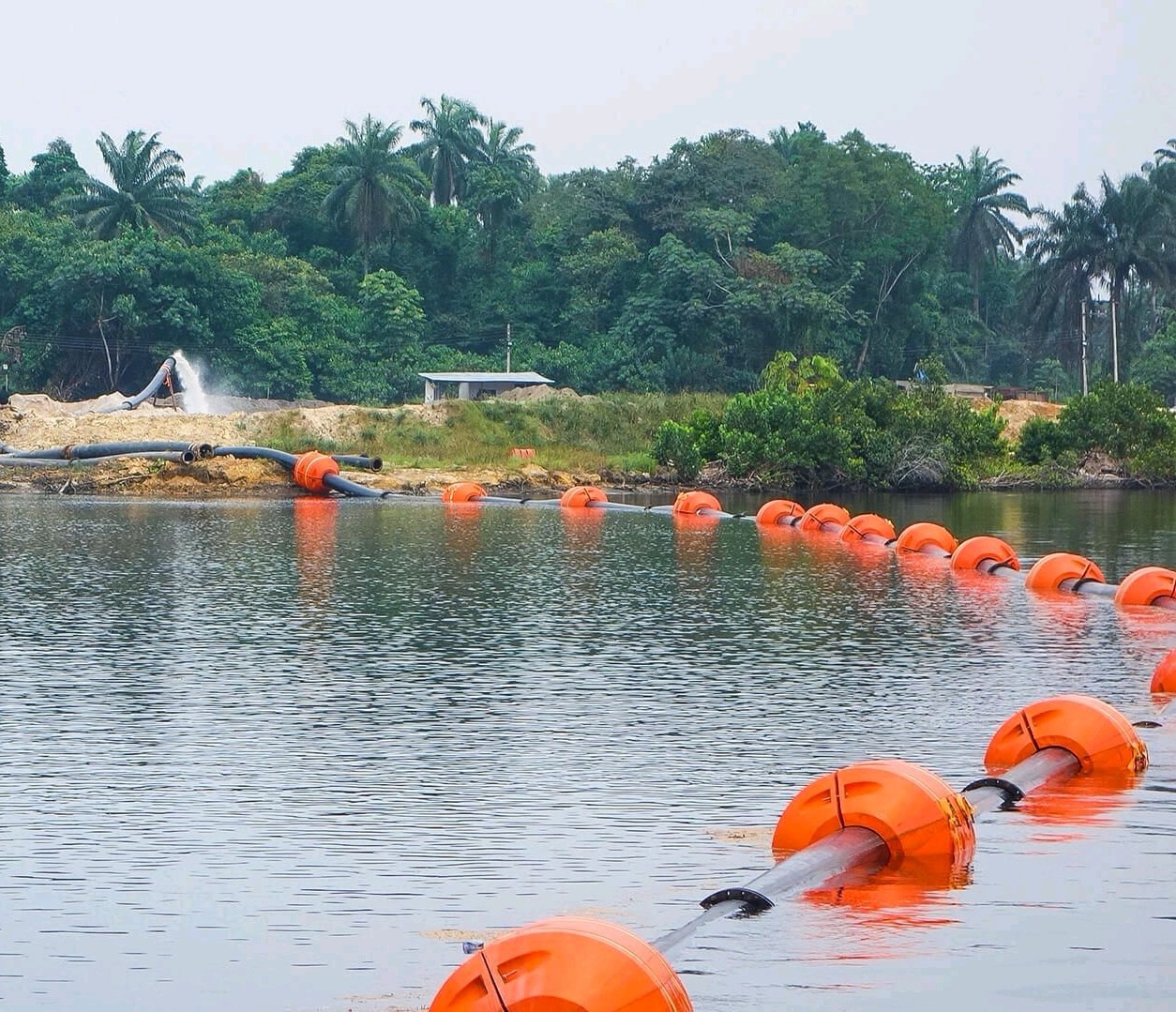 Buoyancy HDPE Pipe Floater With UV And Impact Resistance Good Flexibility PU Foam Padding